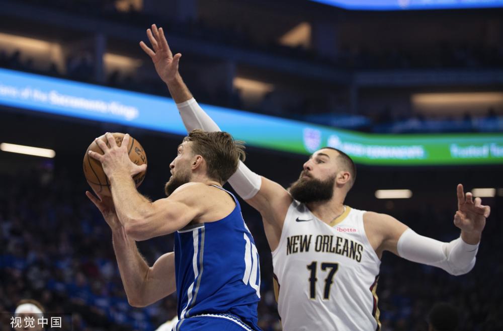 同时在国内 同时在国内