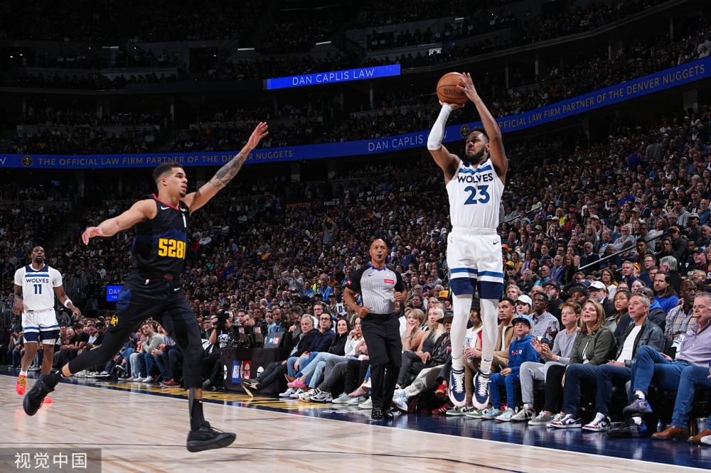 两盘抢七7-4，门希克2-0德约科维奇生涯首夺大师赛冠军.