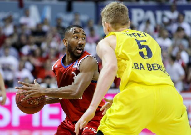 一个类似案 一个类似案